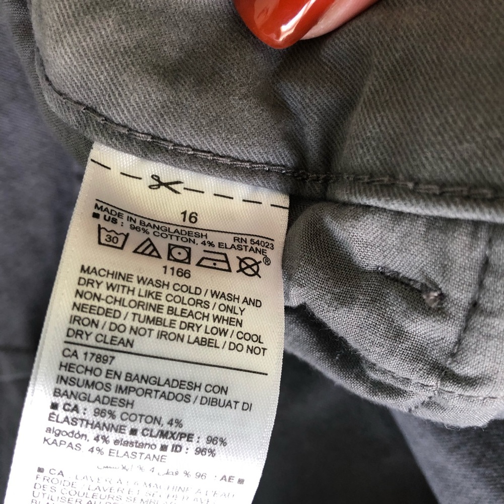 Old Navy pixie pant - Picture 4 of 4